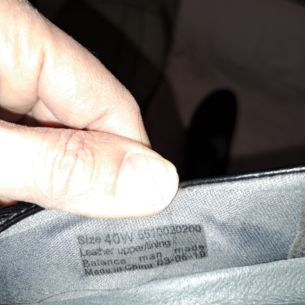 Shoes - Picture 2 of 9